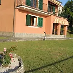 Host Millenaria *